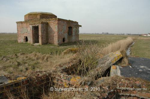 © bunkerpictures - Type Fa Flak with emplacement